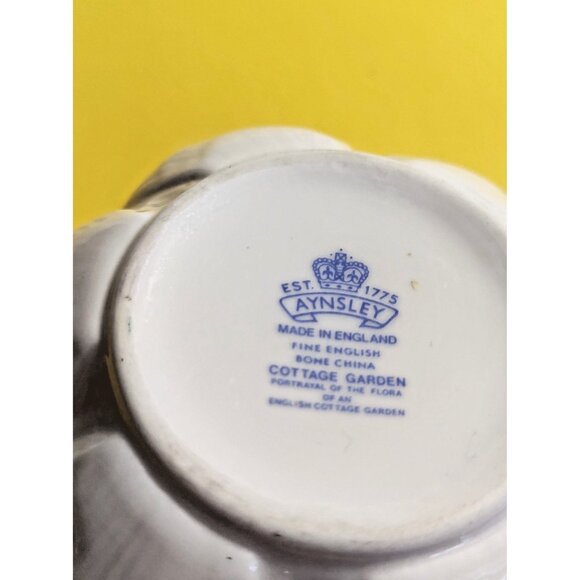 Aynsley Cottage Garden Shell Shaped Candy/Nut Bowl 5 1/4" x 2 1/2" - Picture 8 of 8